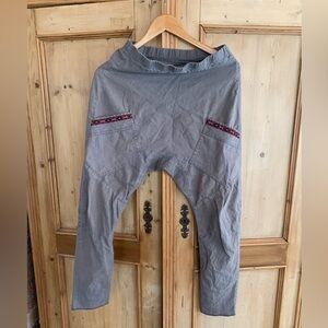 Seed antidote pants grey